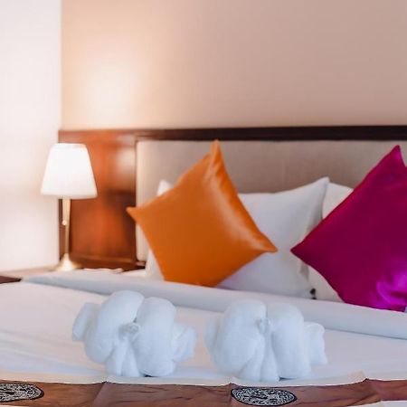 Phuket Bauman Ville Hotel מראה חיצוני תמונה
