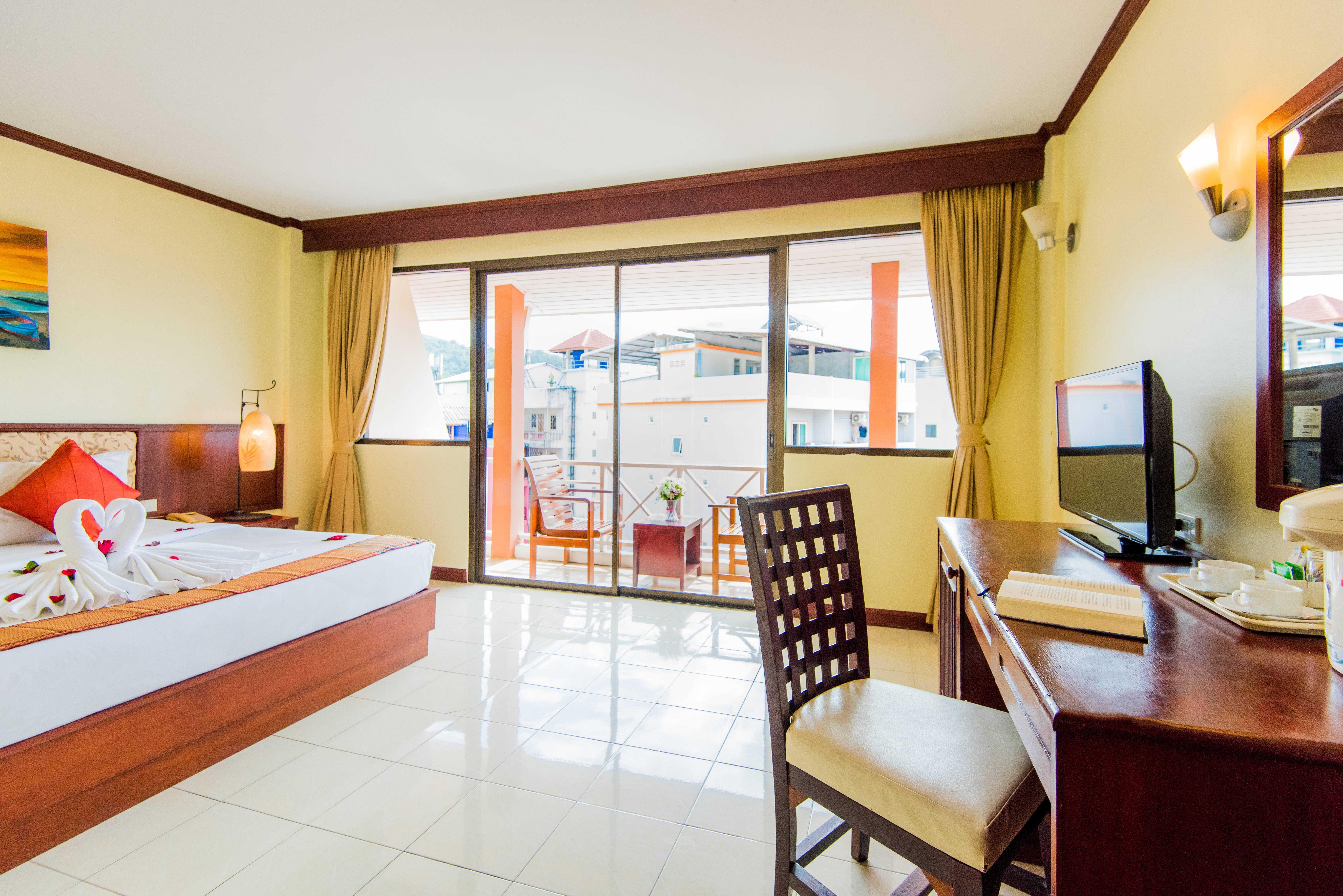 Phuket Bauman Ville Hotel מראה חיצוני תמונה