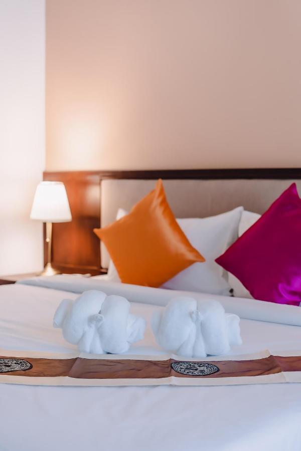 Phuket Bauman Ville Hotel מראה חיצוני תמונה