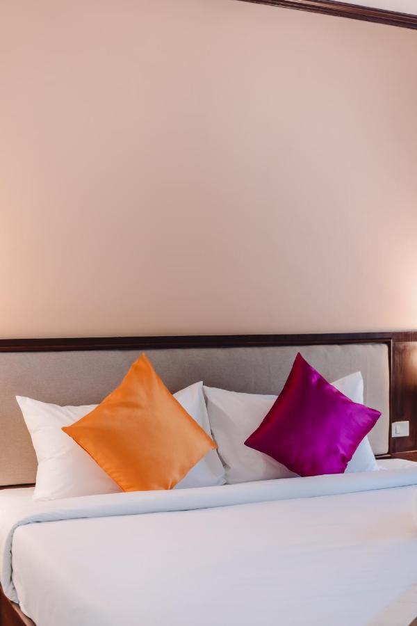 Phuket Bauman Ville Hotel מראה חיצוני תמונה