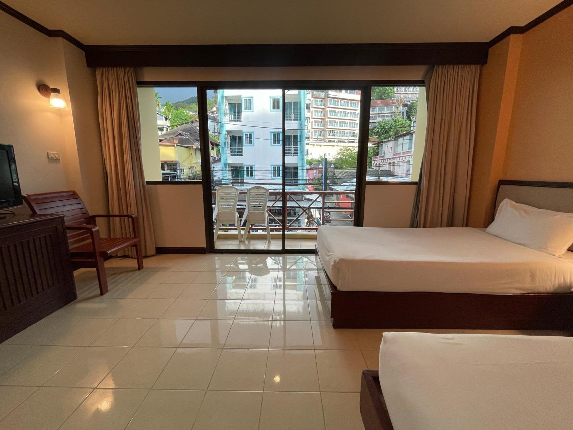 Phuket Bauman Ville Hotel מראה חיצוני תמונה